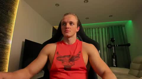 Chase Reed online show from November 30, 8:38 pm