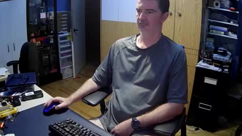 wanaBeYourToy online show from November 27, 11:29 am