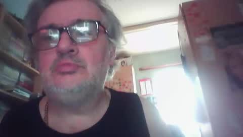 lee online show from March 23, 4:01 pm