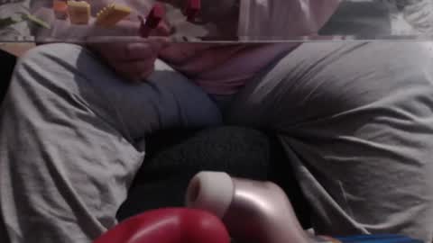 Cheekymiia online show from December 14, 6:09 pm