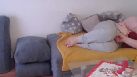 Cheekymiia online show from December 12, 9:04 pm