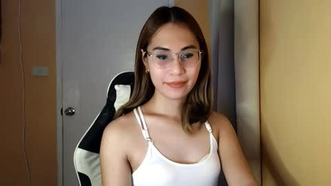 chelly4u69 online show from January 17, 5:17 am