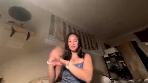 chellybear101 online show from November 1, 5:06 am