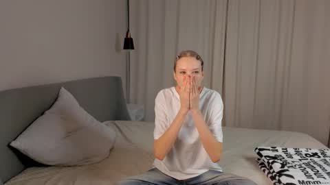 Anna online show from November 19, 11:09 am