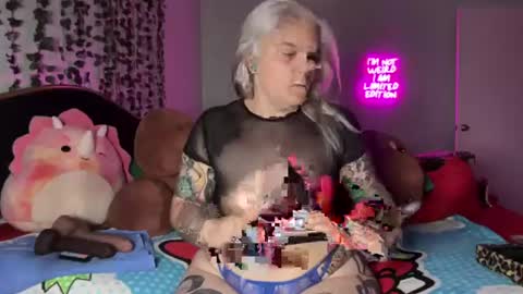 CherryBombBomb online show from July 28, 3:15 am