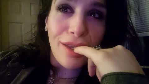 GiaBellaxoxo online show from December 5, 11:45 pm