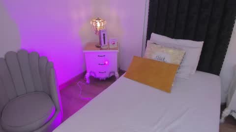 Cherry online show from December 21, 1:06 pm