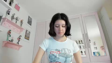 cherrycute666 online show from July 3, 3:33 am