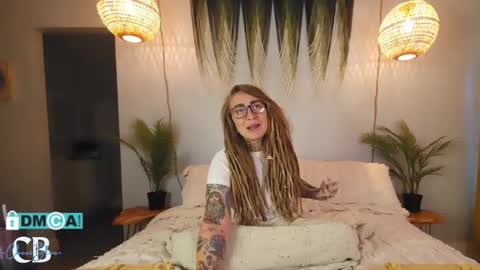 Chevi Blue online show from January 23, 2:50 pm