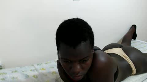 chichie_ online show from March 18, 7:42 pm