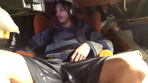 chiefJ6mirrorzmatrixmoke online show from April 19, 10:16 am