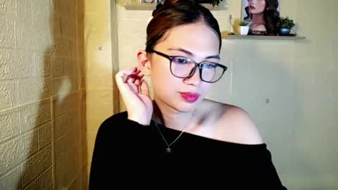 Chinita online show from August 3, 11:55 pm