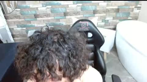 chipi_tay online show from October 2, 3:44 pm