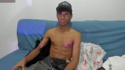 Chirstopher online show from December 4, 3:11 pm