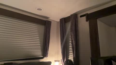 Chitown Aries online show from September 28, 8:23 am