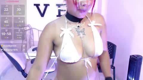  Cloe  online show from March 3, 4:47 pm