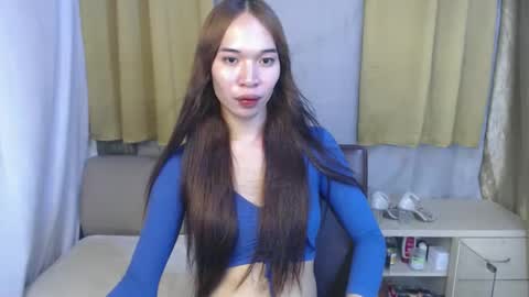 Snapshot of chloe_bilat chatting on October 2, 2:54 am chloe_bilat online show from October 2, 2:54 am