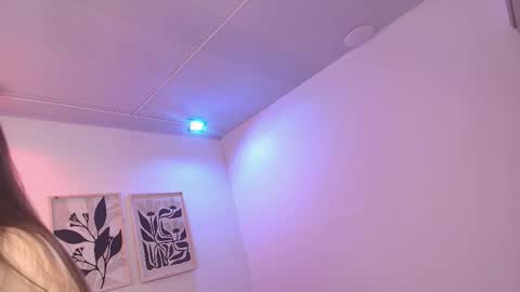 Chloe online show from March 1, 12:09 pm