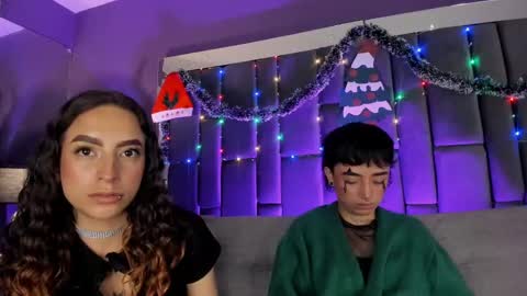 Isabella curly hair - Anastasia short hair  online show from December 30, 9:08 pm