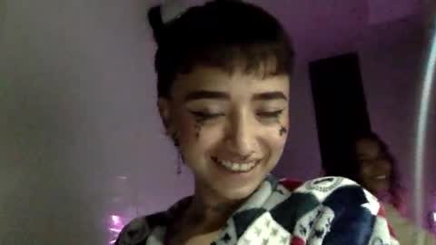 Isabella curly hair - Anastasia short hair  online show from December 5, 1:42 am