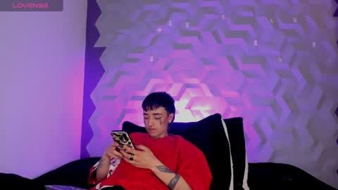 Isabella curly hair - Anastasia short hair  online show from December 16, 11:50 pm