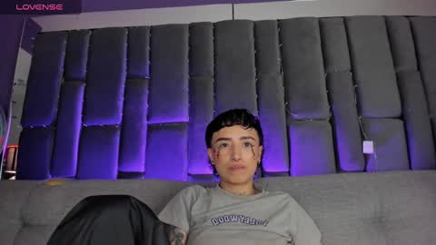 Isabella curly hair - Anastasia short hair  online show from January 10, 10:04 pm