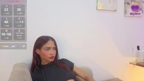 chloe online show from December 22, 2:24 pm