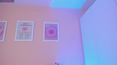 Chloe  online show from April 16, 3:17 am