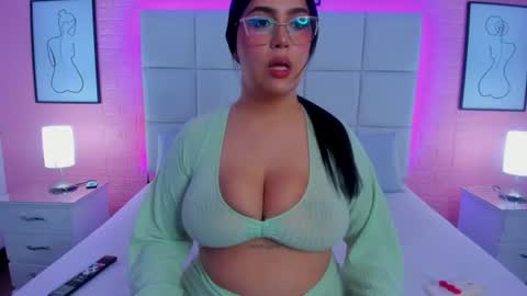 cloe online show from June 25, 5:12 am