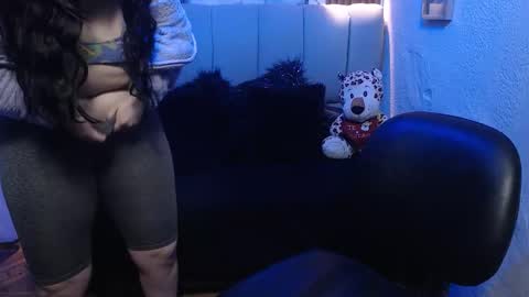 chloe_smith5 online show from February 27, 3:48 pm