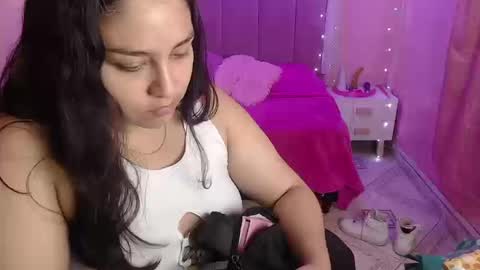 chloe_smith5 online show from September 29, 1:43 pm