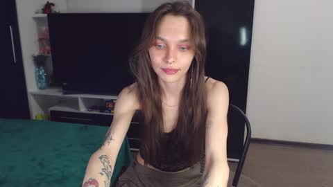 Chloe online show from February 1, 1:12 am