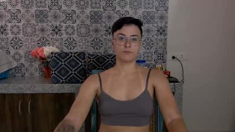 Eva and Sandra online show from February 20, 9:33 am