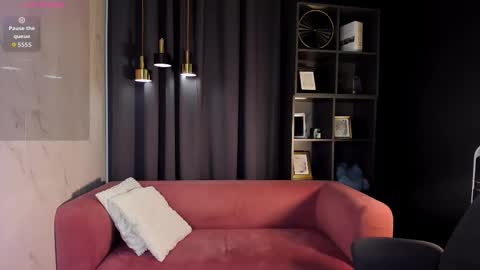 Julia online show from March 26, 3:17 pm