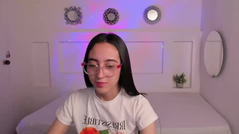 chloehil2 online show from February 9, 8:13 pm