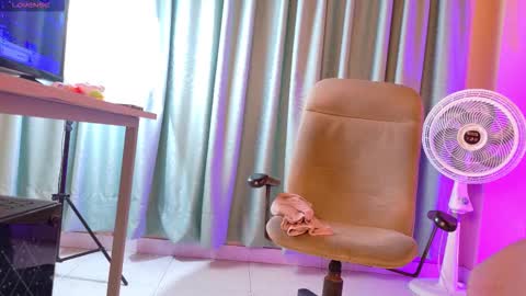 Chloe rosse online show from November 11, 1:08 am