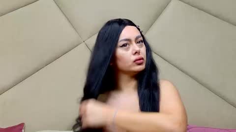 Chloe Vee online show from November 17, 5:54 am