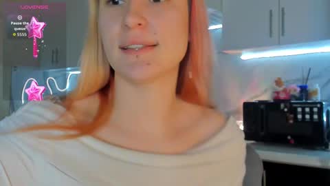 choco_meowx online show from November 5, 7:10 am