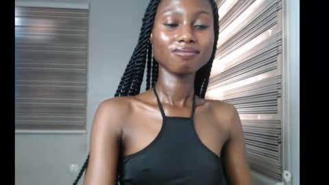 choco_petitqueen online show from November 10, 3:15 pm