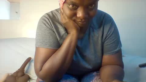 chocobabe002 online show from May 22, 5:25 am
