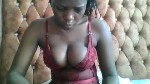 Nicah online show from November 10, 5:10 am