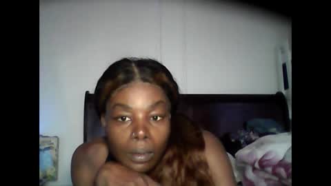 chocolatedrop_ online show from October 8, 1:17 pm