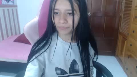 Laura  online show from February 13, 9:17 pm