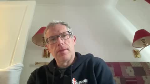 choupipat1 online show from April 13, 6:50 am