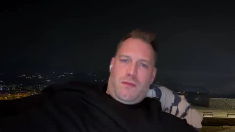 Chris online show from February 6, 6:35 pm