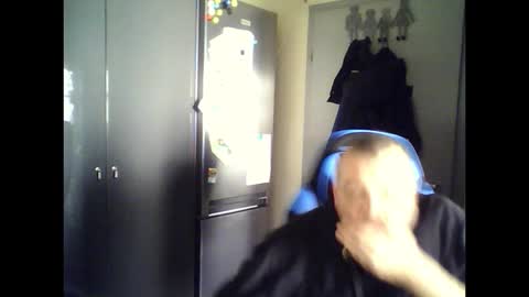 Chris online show from March 7, 9:42 am