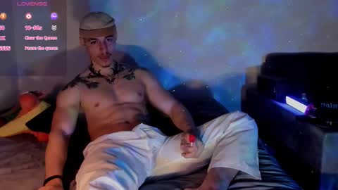 chris_angel01 online show from October 29, 8:16 am