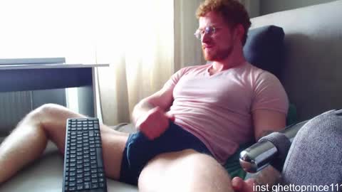 redhead thief of sausages and hearts online show from June 1, 8:15 am