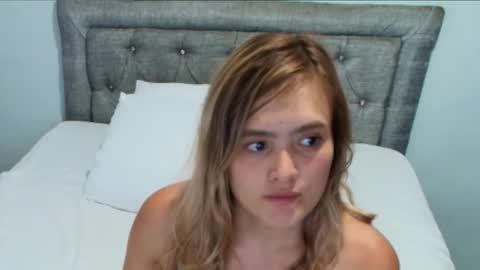 Snapshot of chris_sharon2023 chatting on March 1, 10:42 pm Yarixa online show from March 1, 10:42 pm