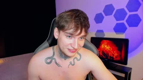 Chris Tyson online show from February 7, 1:04 am